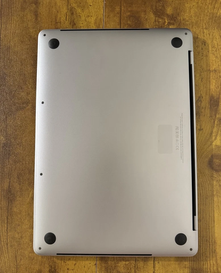 Apple MacBook Pro ,Touch Bar, 2.9GHz Dual-core Intel Core i5,16GB RAM, 512GB SSD - Image 2 of 4