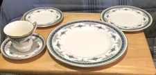 MINTON GRASMERE BLUE PATTERN 5 PIECE PLACE SETTING (S) MADE IN ENGLAND 1973