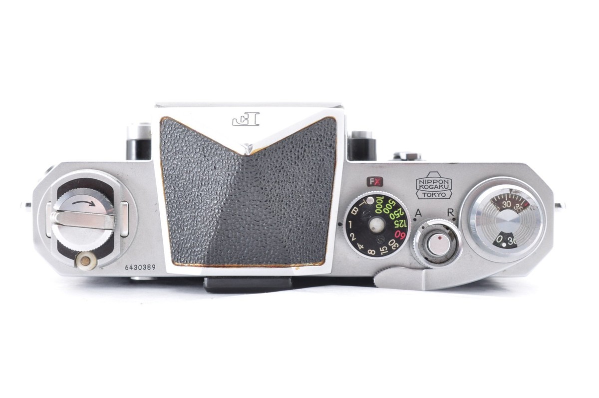 Nikon F50 Silver fotocamera reflex autofocus a pellicola usata. F-50