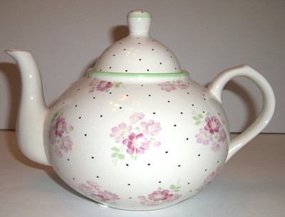 DECORATIVE CERAMIC TEAPOT with PINK FLOWERS & POKA DOTS- 4 CUP, 32 oz 6'' TALL