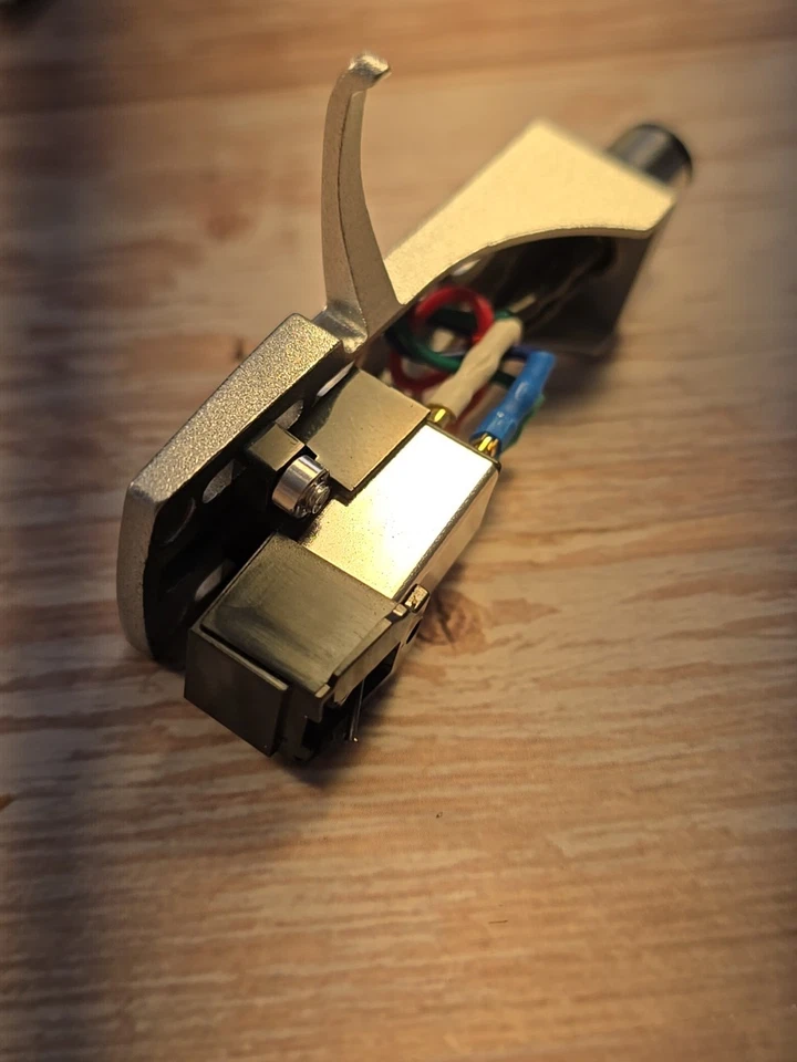 Cartucho Audio Technica AT3600L + Aguja Genérica + HQ PLATEADO CASCO GENÉRICO B Foto 2 de 4