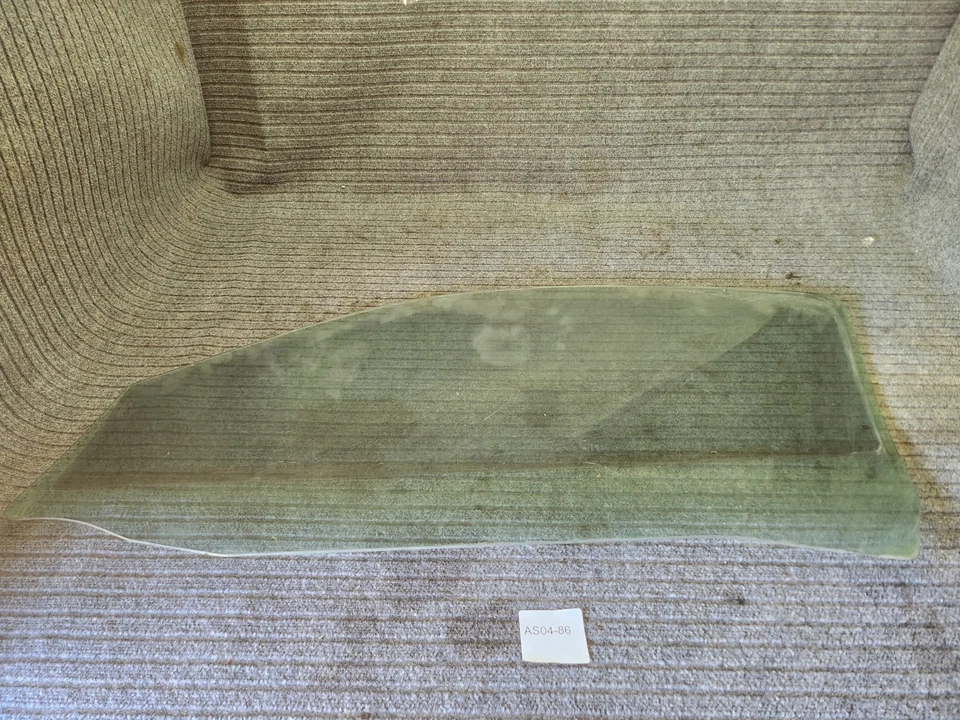 Vidrio ventana puerta delantera Chevrolet Cobalt 2005-2010 Pontiac G5 Foto 2 de 4