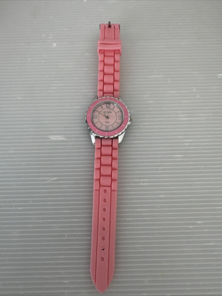Women's Milano Classic Pink Silicone Rubber Poly Band Analog NEW N - Image 4 of 4