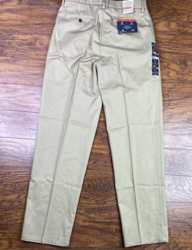 St.Johns Bay Mens Worry Free Chino Classic Flat Front Khaki Pants 32 x 34 NWT F1 - Picture 2 of 6