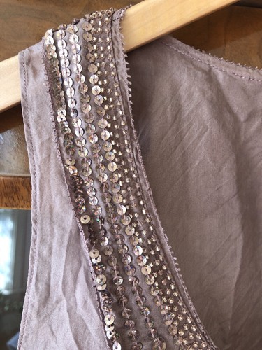DKNY Women’s Silk Sequined Tank Top Size 2 - Picture 4 of 11