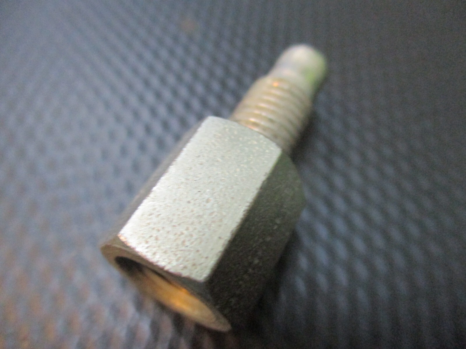 Rolls Royce Silver Spur, Corniche, Bentley Brooklands brake pipe adaptor UR71045