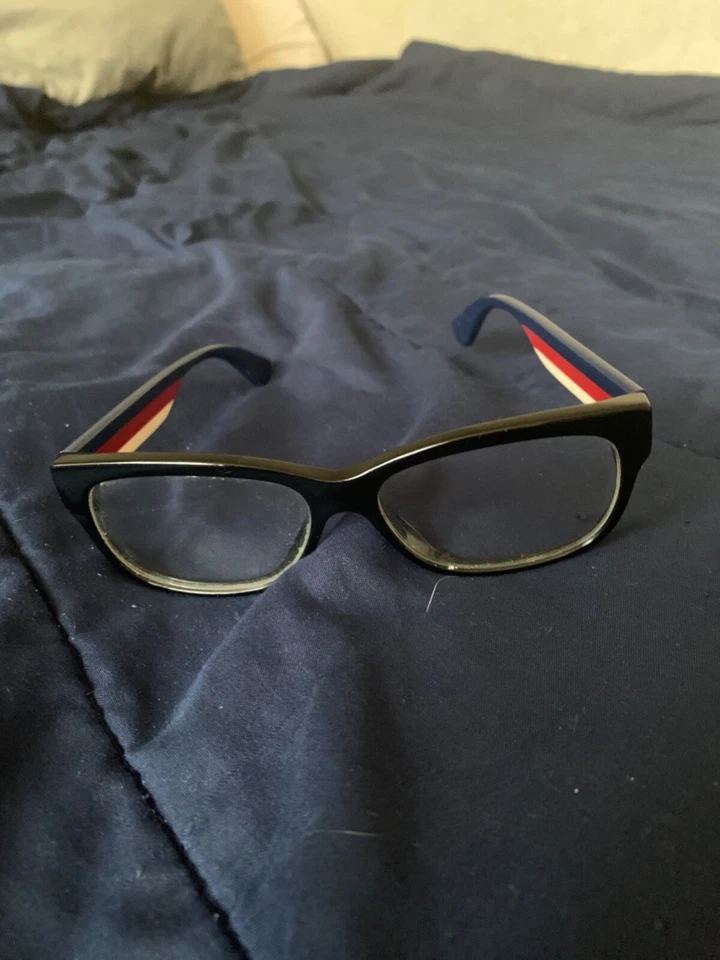 Gafas rectangulares de plástico Gucci GG0278O-011 - negras Foto 2 de 3