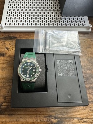 Maurice Lacroix Aikon Venturer Green Dial Men s Automatic Dive Watch