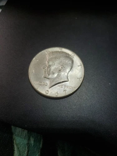 1967 50C Kennedy Half Dollar 90 % Silver Au