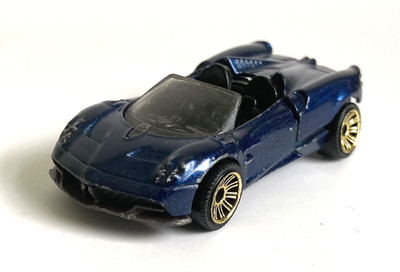 Matchbox '19 Pagani Huayra Roadster MB1253 - 2021 MOVING PARTS 1/20 sehr guter Zustand