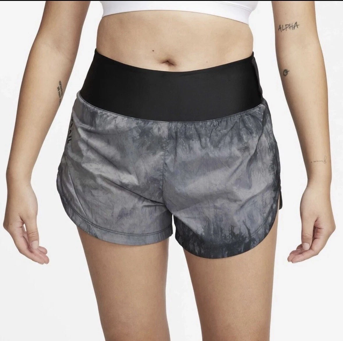 Nike Trail Women's Size M Running Shorts Black Brief Lined FN2647-010 NWT