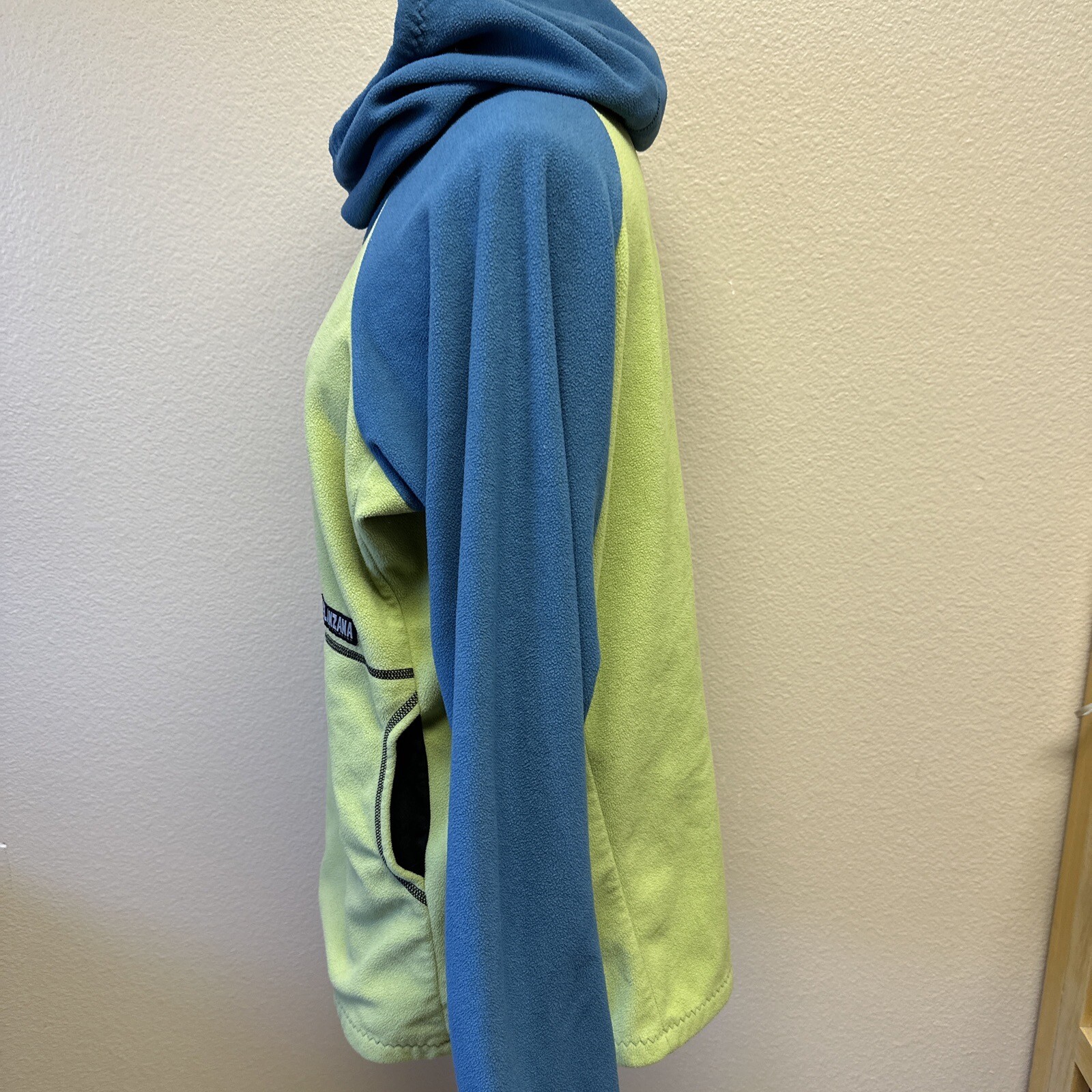 Melanzana Women’s Medium Fleece Hoodie Layer Ski Hike Quick Dry