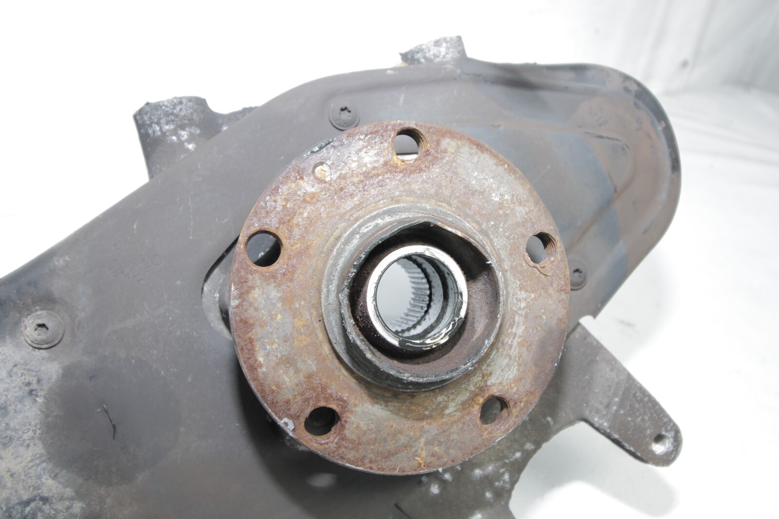 08-13 AUDI R8 4.2L OEM LH LEFT DRIVER REAR HUB KNUCKLE SPINDLE DAMAGED COMPLETE