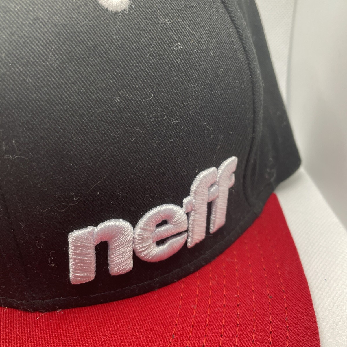 Neff Black/Red Spellout Logo Skater Snapback Hat Men's O/S