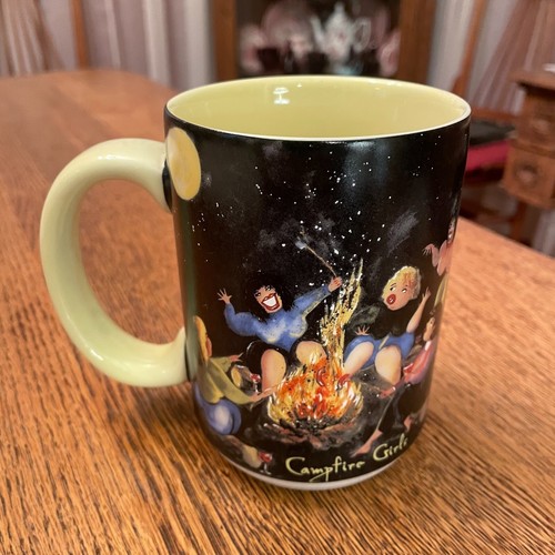 Taza de café colorida con temática de camping "Campfire Girls" - Imagen 3 de 5