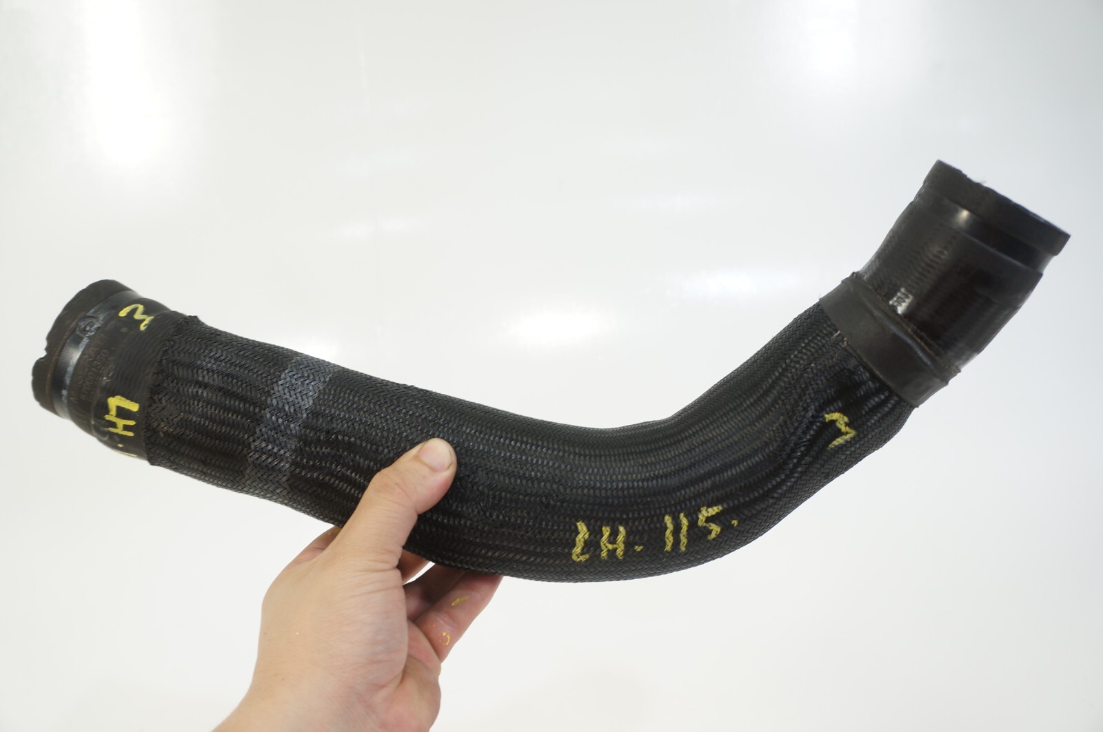 14-2017 Maserati Ghibli 3.0L M157 intercooler left air inlet hose pipe