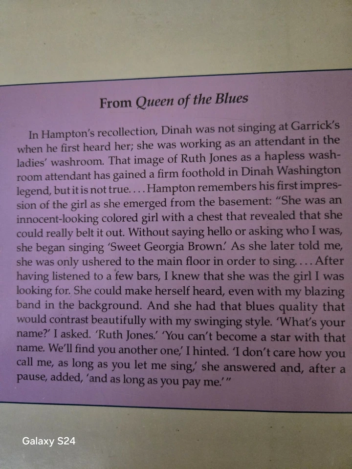 DINAH WASHINGTON /QUEEN OF THE BLUES-4 SET CD'S & 1 BOOK Foto 2 de 4