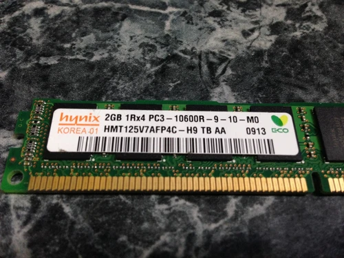 IBM Hynix 2GB (1x 2GB) 1Rx4 PC3-10600R DDR3 44T1497 - Picture 3 of 4
