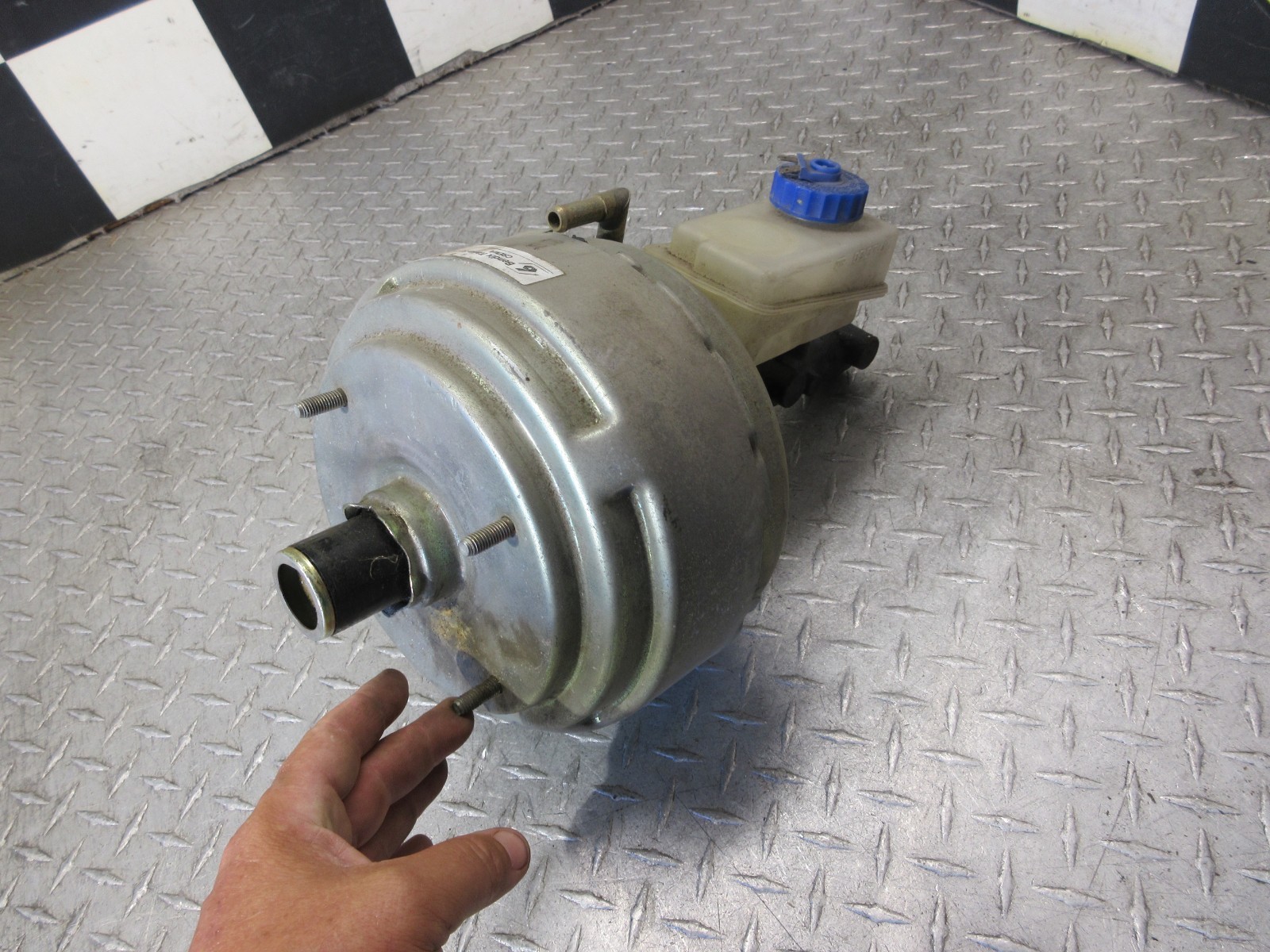 Ferrari 308 GTB Brake master cylinder