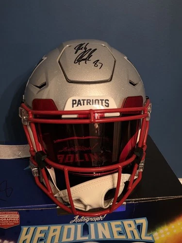 Rob Gronkowski ~ New England Patriots ~ Speedflex  Autographed Helmet