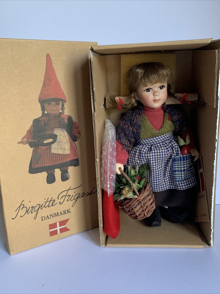 Birgitte Frigast Scandinavian Girl & Basket Danish Doll/9”& NIB