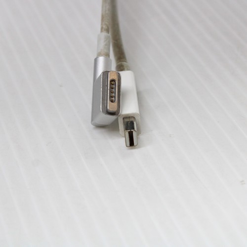 Apple Thunderbolt Display 27" LCD IPS - 2560 x 1440 - A1407 Webcam Mac Speakers - Picture 7 of 9