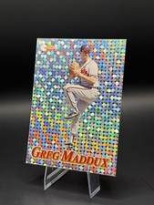1994 Pacific Crown Collection - Prisms Greg Maddux #30 Silver Circles