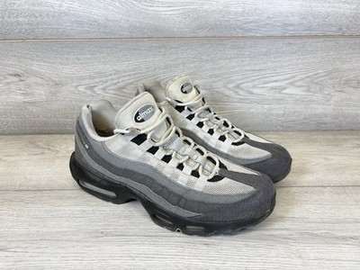 Nike Air Max 95 Grey Suede Jewel Swoosh Herren Sneaker Größe UK 8,5 EU 43
