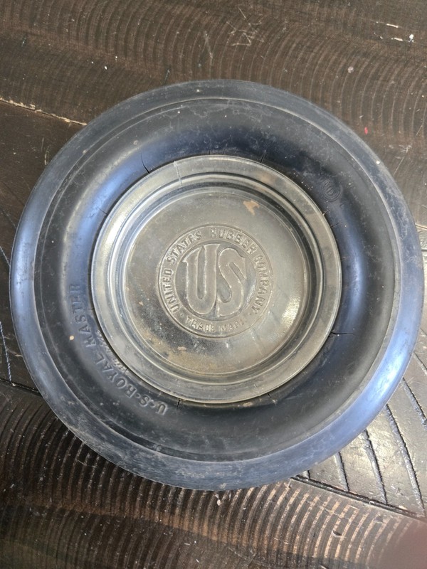 Vintage U.SA. United States Rubber Company Tire Ashtray