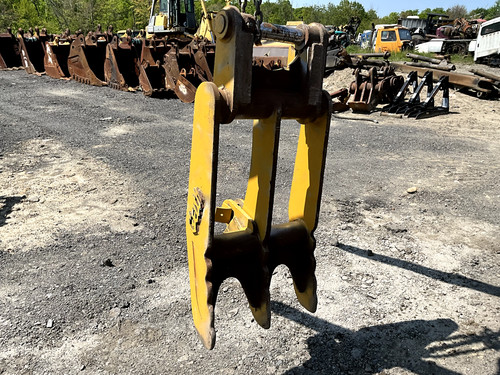 GEITH 24IN EXCAVATOR THUMB