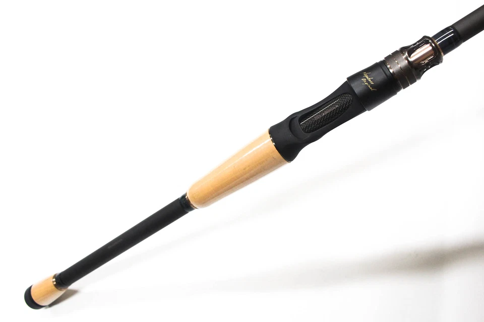 Megabass Rod Baitcast Destroyer P5 F4.1/2-71X Dark Sleeper (2922) - Image 2 of 4