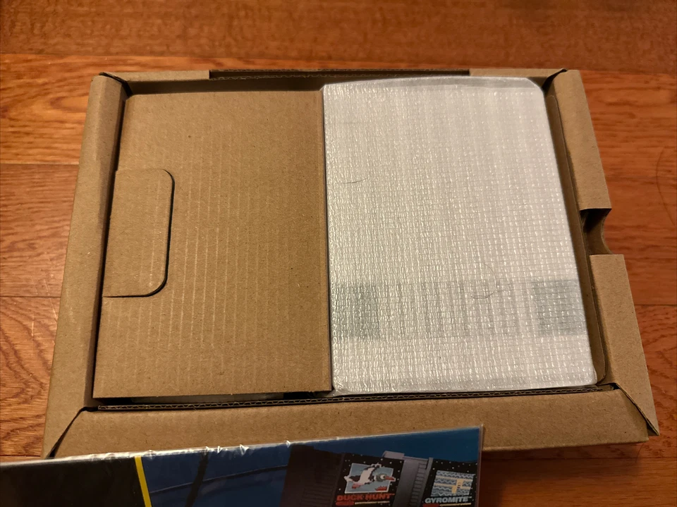 Nintendo NES Mini Classic Edition Brand New Original Packaging 30 games - Image 4 of 4