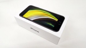 Apple iPhone SE 2020 2. GEN 64GB Schwarz Farbe IOS Unlocked Boxed Grade B GUT