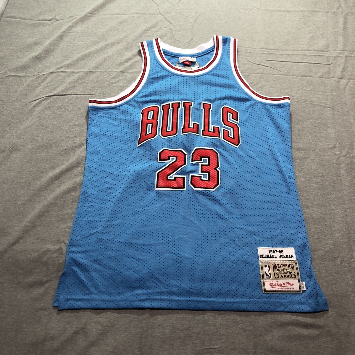 NBA Chicago Bulls Basketball Jersey Michael Jordan #23 Mens Medium