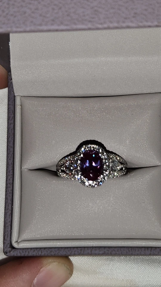 Anillo de Alejandrita Simon G Oro Blanco 18 quilates.  Foto 4 de 4