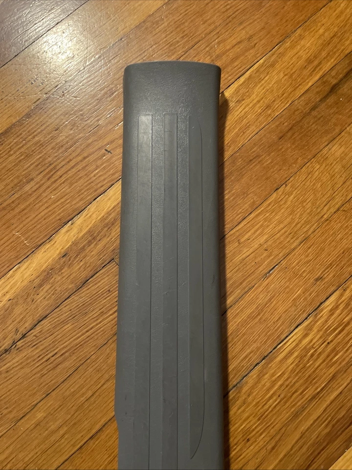 2005-2008 Toyota Tacoma экипаж RH пассажирский потертости порог пластина отделка серый 67913-04070 - Изображение 4 из 4