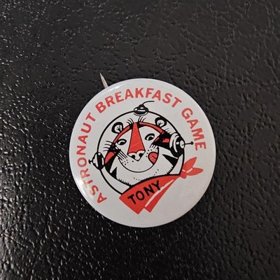 MINT Vintage 1960's Tony the Tiger Astronaut Breakfast Game Tin Pinback Button