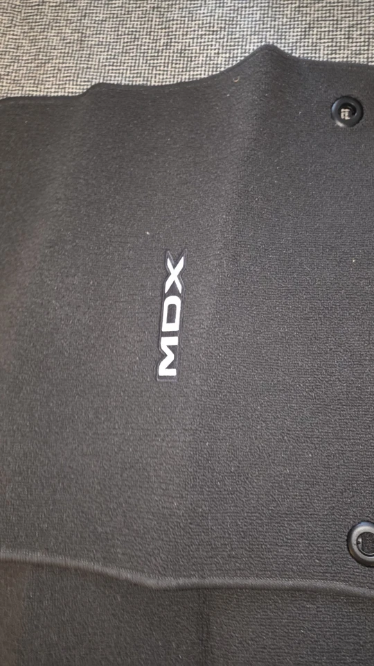 Alfombrillas Acura MDX (modelo 2019) - originales OEM - paquete abierto pero nunca usadas Foto 3 de 4