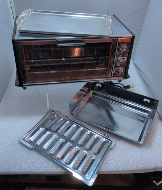 General Electric GE Toast-R-Oven Toast n Broil Toaster 1500W GREAT SHAPE WORKS