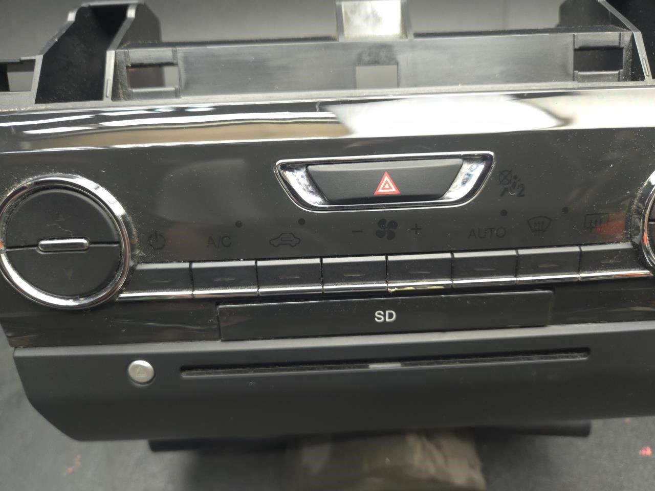 CD Radio Receiver 2014 Maserati Ghibli 6700093100 2015 2016 2017