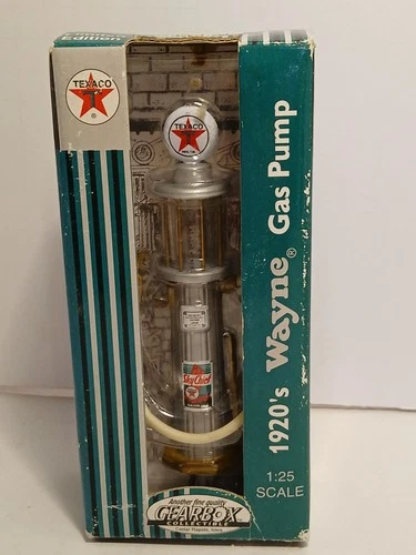 Vintage Texaco 1920's Wayne Die Cast Gas Pump 1:25 scale by Gearbox 1999