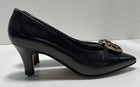 Vintage 90s Paloma Italy Metallic Bronze Pointed Toe Medallion Pumps Size 5B — photo 3