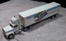 Winross Warner Lambert  Trident/Listerine Double-Sided Tractor Trailer