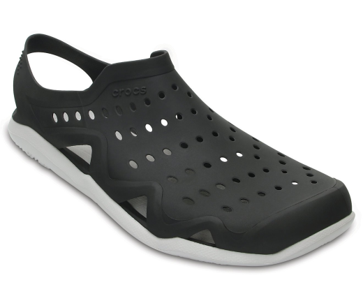 crocs men's water shoes