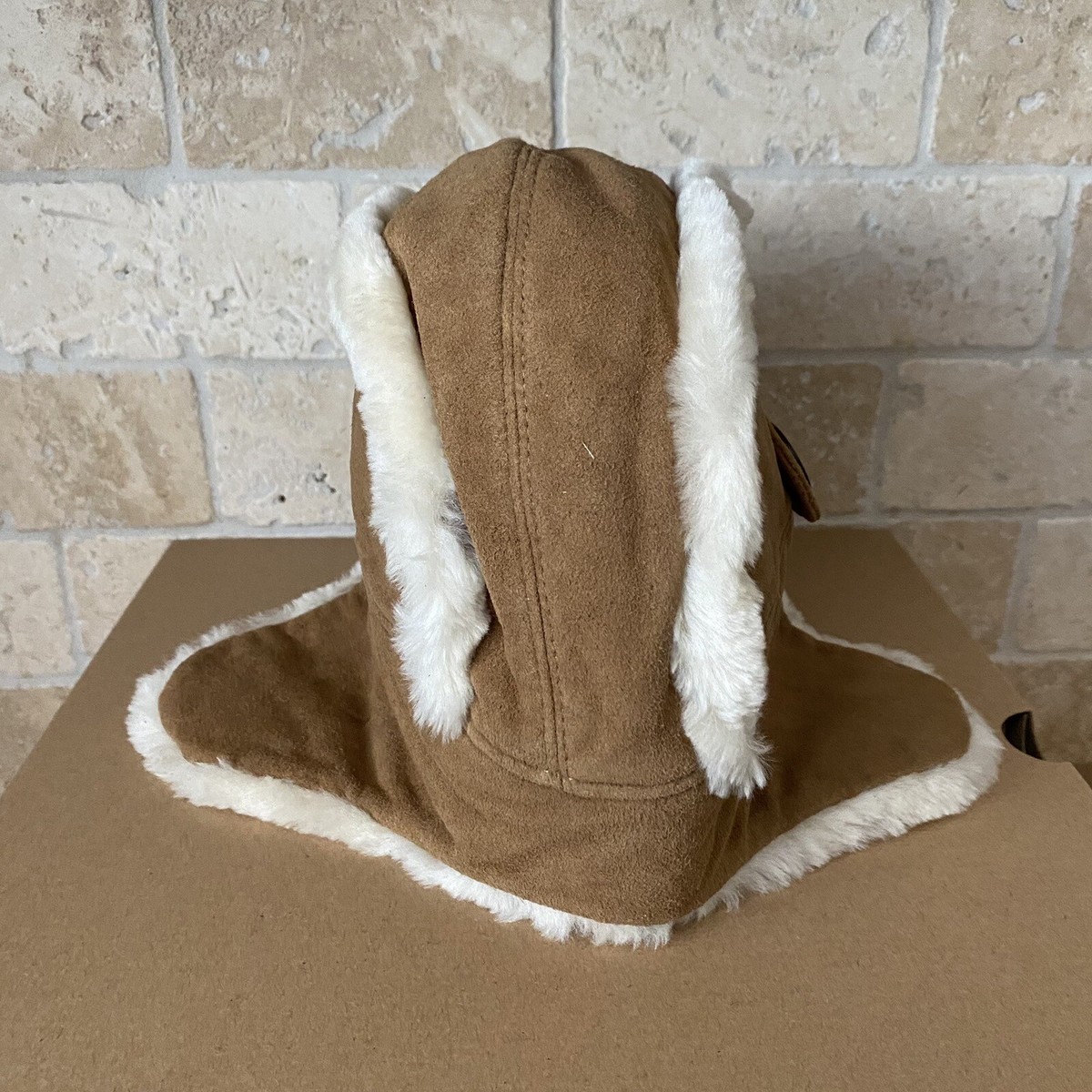 UGG CHESTNUT SUEDE FUR KIDS SHEEPSKIN BAILEY TRAPPER HAT  display picture 1