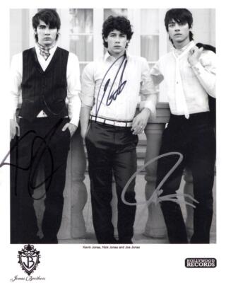 Jonas Brothers Band Signed Autograph 8x10 Photo - Kevin Joe Nick w