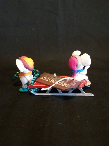 (1996) NIB Hallmark Keepsake Ornament "Time for a Treat" QX5464 - Picture 4 of 15