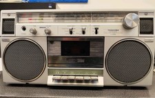 Stereo Toshiba BomBeat TR120S Funzionante Revisionato