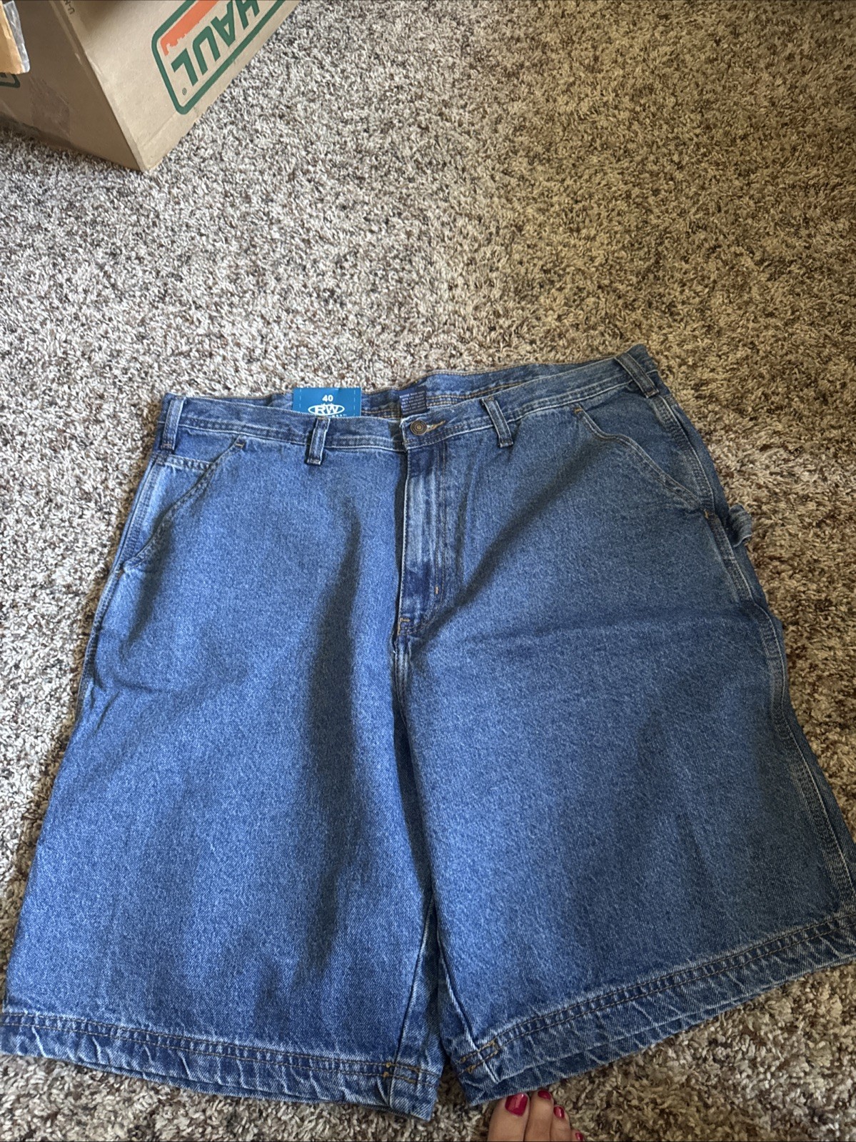 Picture 1 of 4