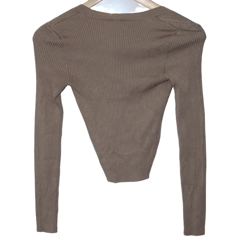 Suéter Abercrombie & Fitch bege bronzeado malha com nervuras manga longa gola redonda tamanho XS - Imagem 2 de 4